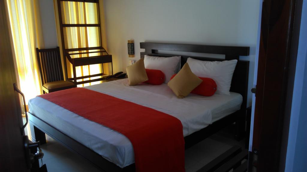 Vin Roma Inn Kandy Exterior photo